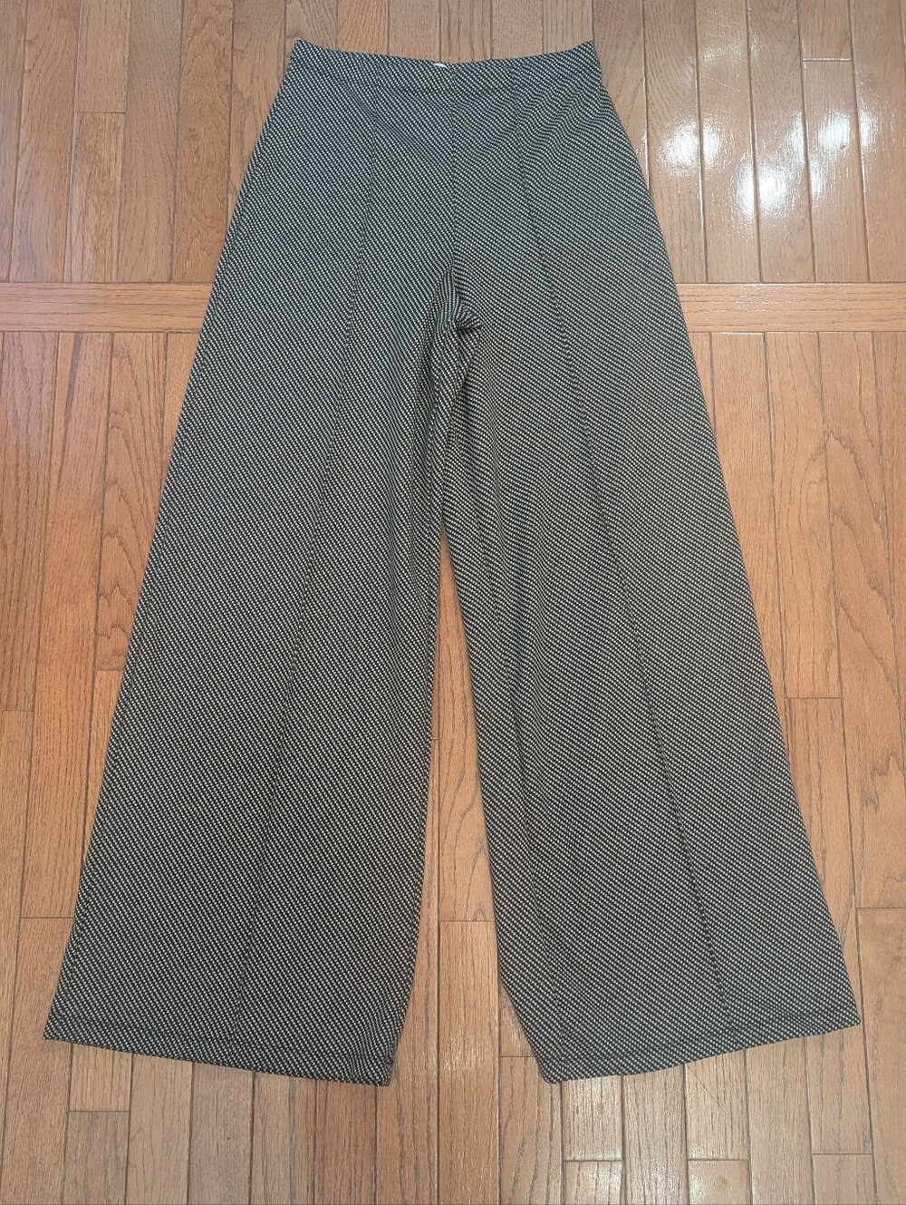 Max Studio Wide Legged Pant Black and White Checkered Knit - Picture 1 of 7